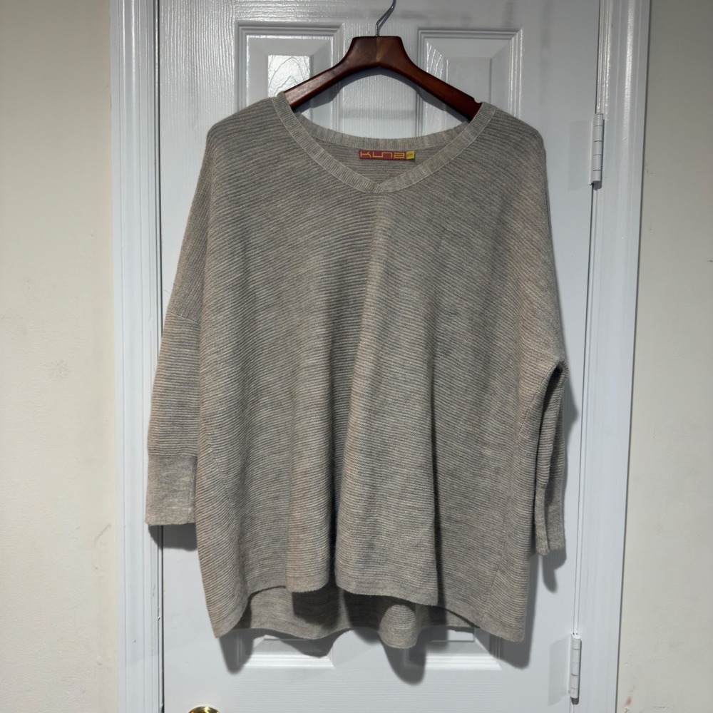 KUNA Baby Alpaca Silk Oversized Boxy‎ Tan V-Neck Ribbed Sweater S/M